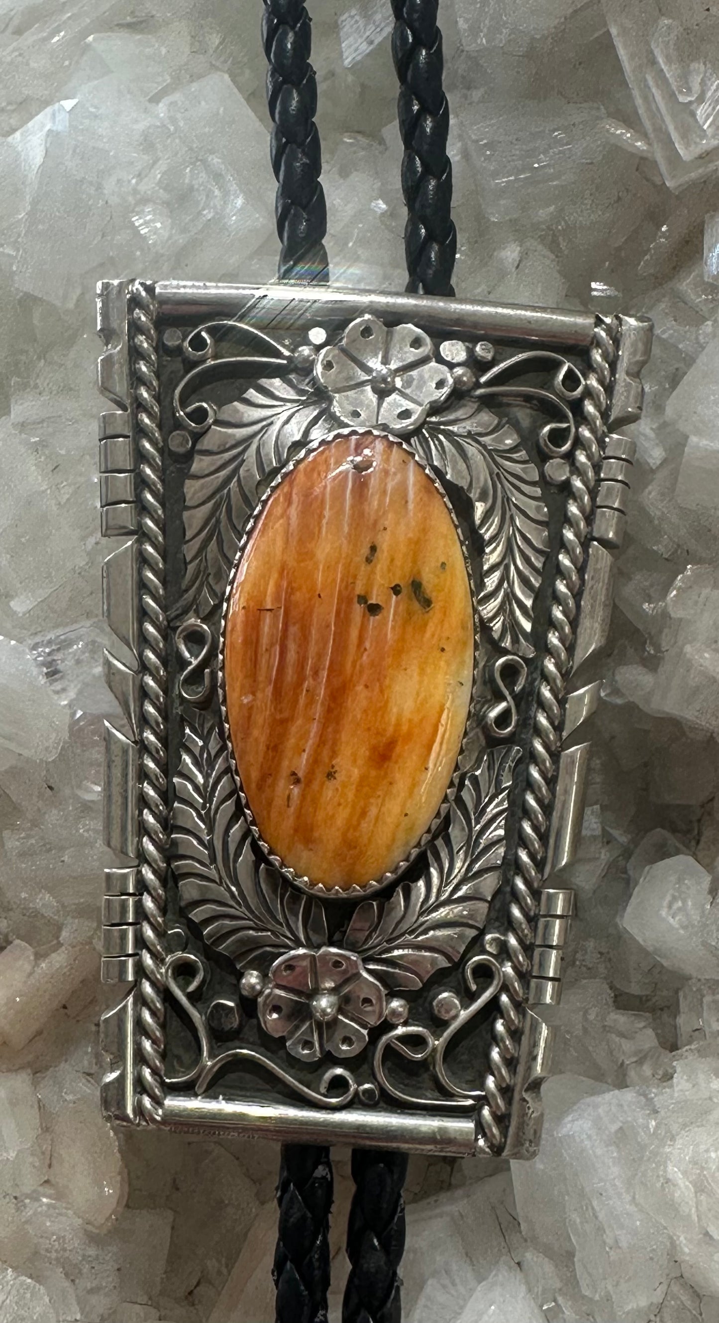 Spiney Oyster Bolo Tie