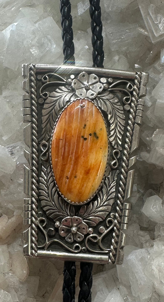 Spiney Oyster Bolo Tie